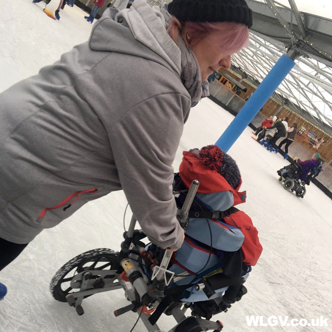 Ice Skating: Super SEND & Wheelchair Skating - Image 3